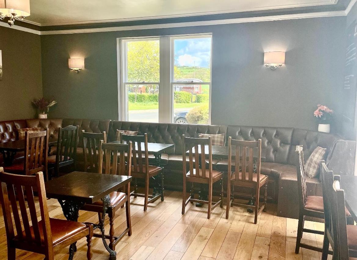 The Fylingdales Inn روبن هودز باي المظهر الخارجي الصورة