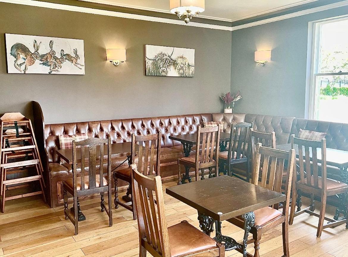 The Fylingdales Inn روبن هودز باي المظهر الخارجي الصورة