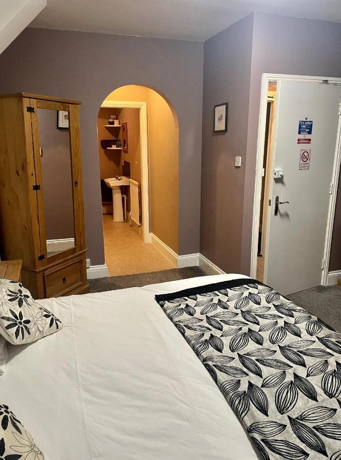 The Fylingdales Inn روبن هودز باي المظهر الخارجي الصورة